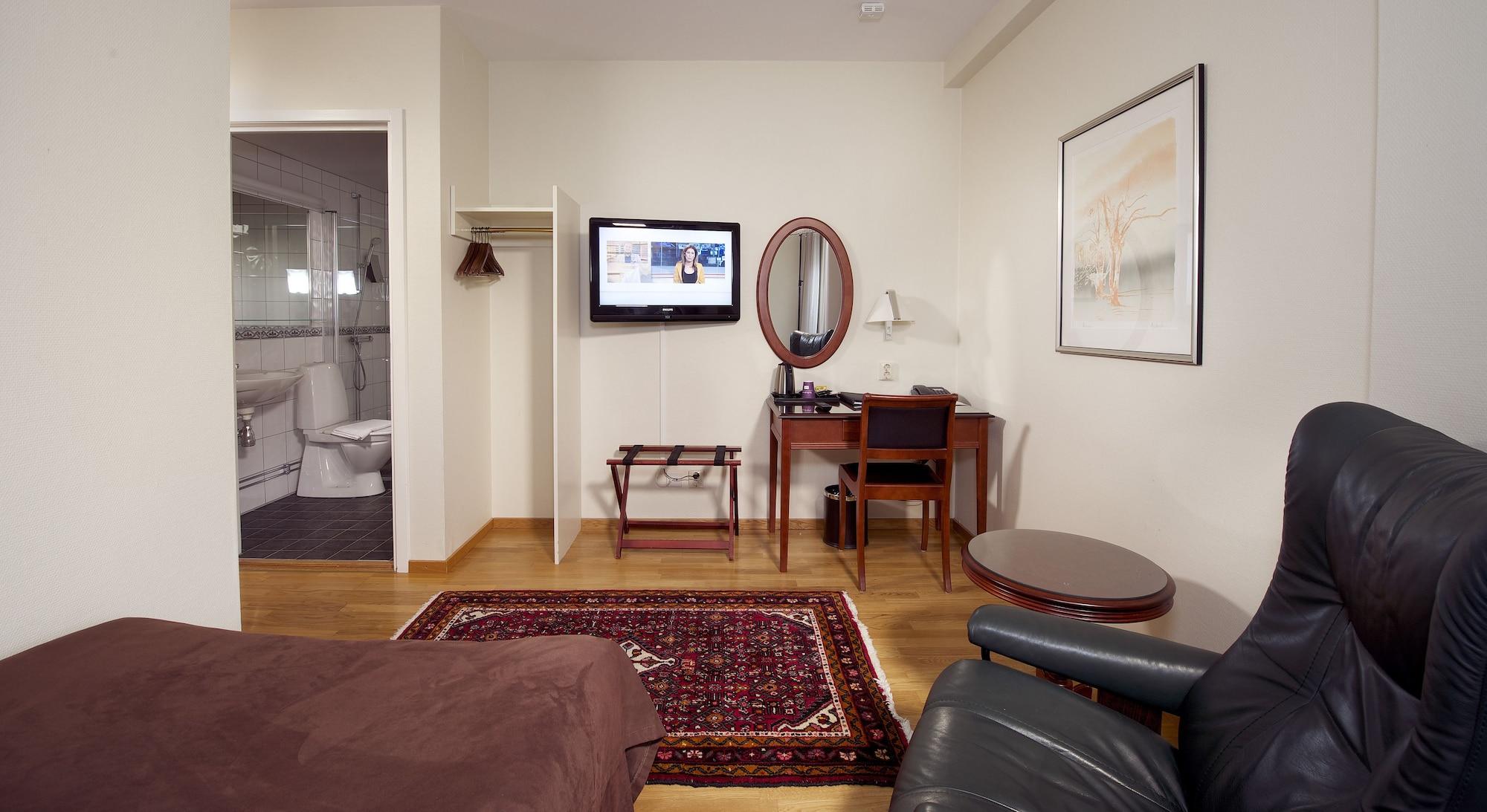 Home Hotel Cardinal Växjö Dış mekan fotoğraf