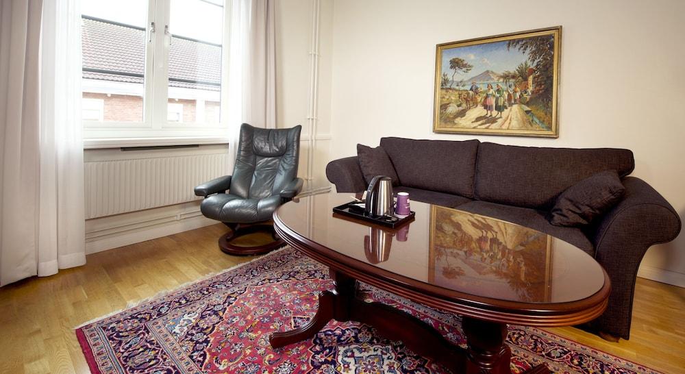 Home Hotel Cardinal Växjö Dış mekan fotoğraf
